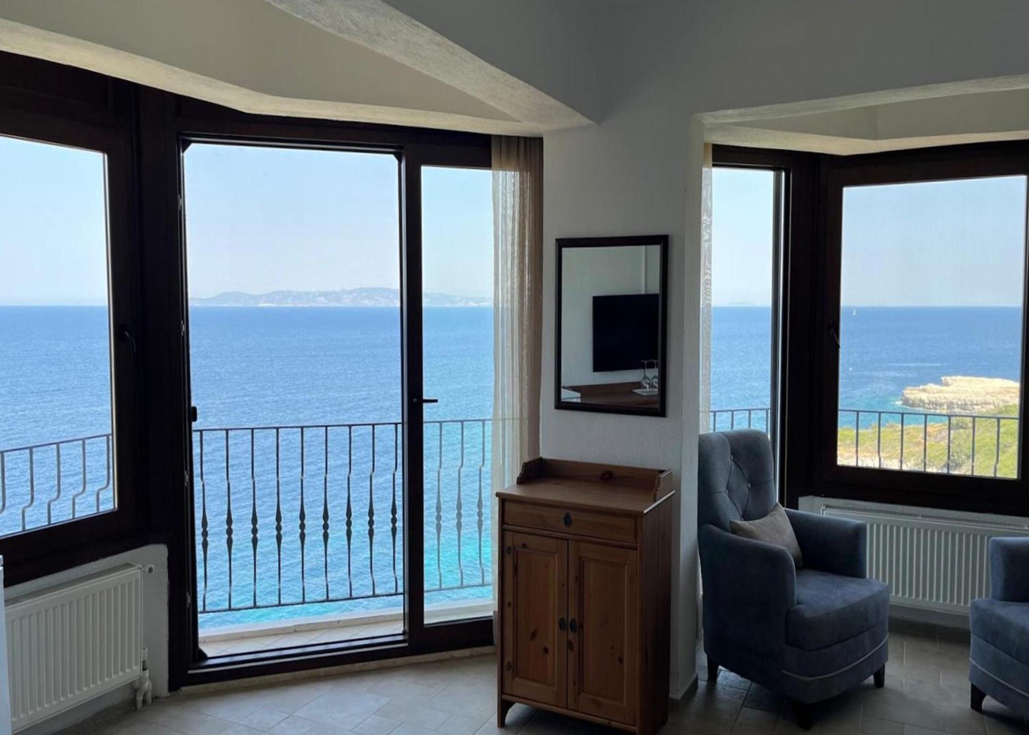 Nergis Hotel Karaburun  Exteriör bild