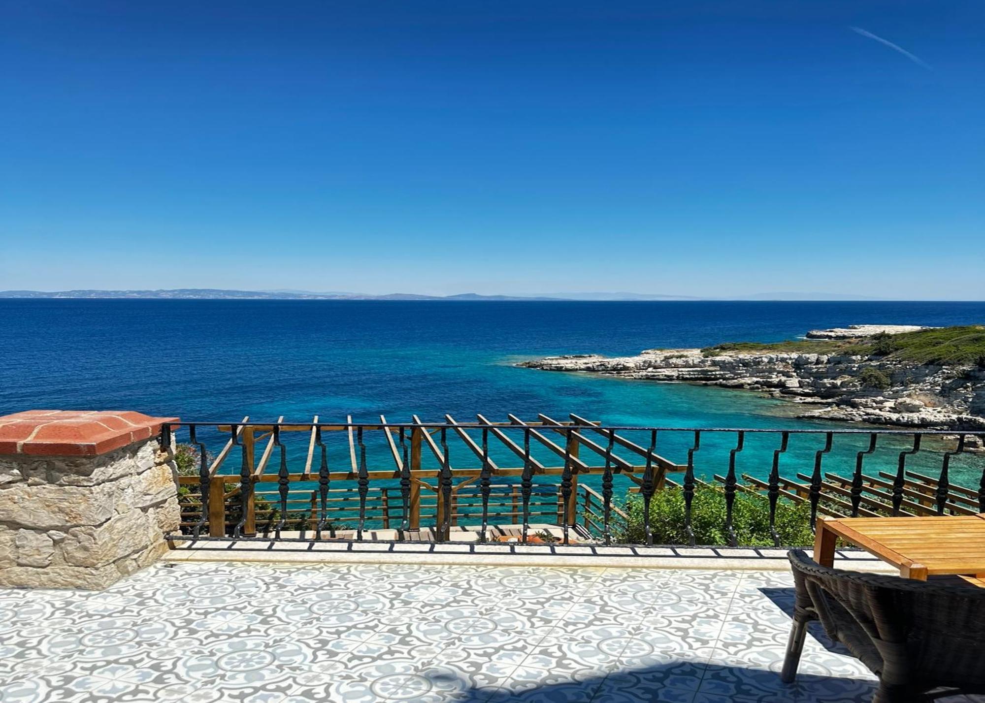Nergis Hotel Karaburun  Exteriör bild