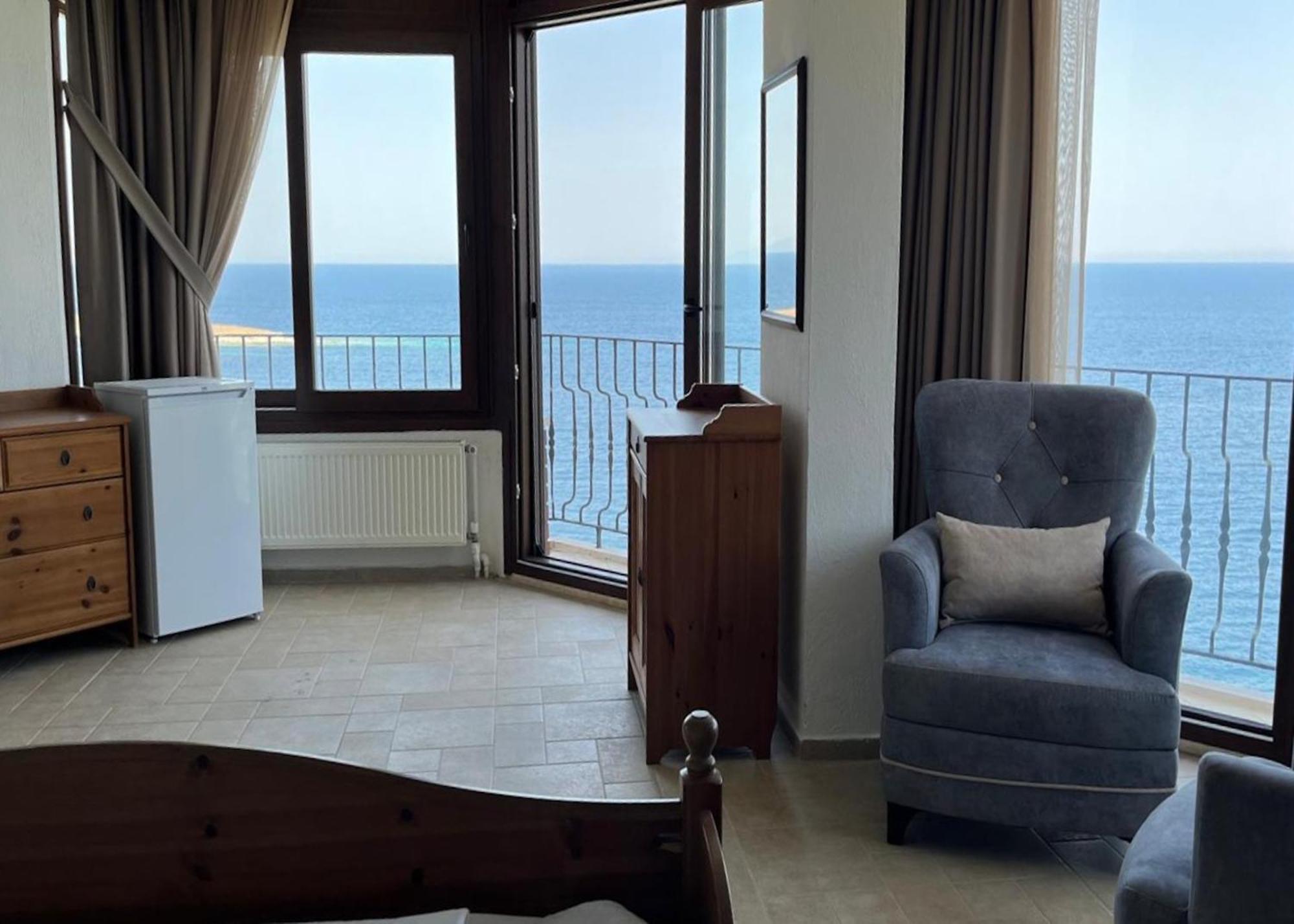 Nergis Hotel Karaburun  Exteriör bild