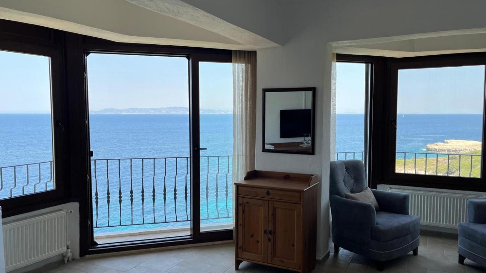Nergis Hotel Karaburun  Exteriör bild