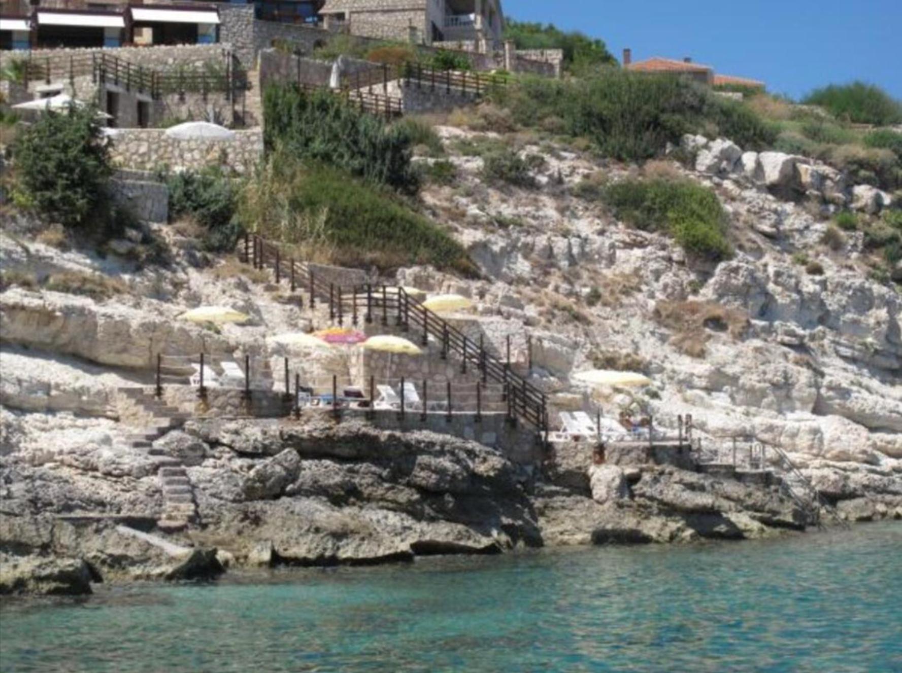Nergis Hotel Karaburun  Exteriör bild