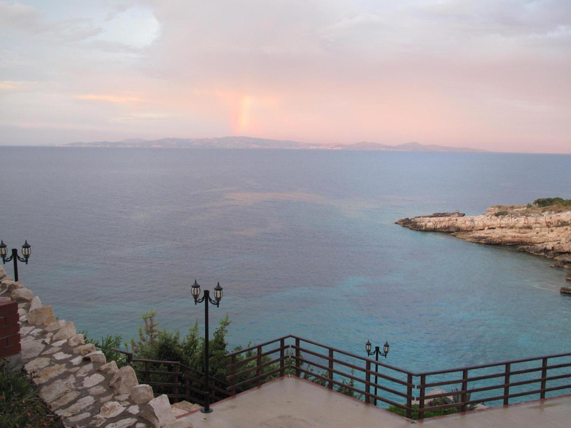 Nergis Hotel Karaburun  Exteriör bild